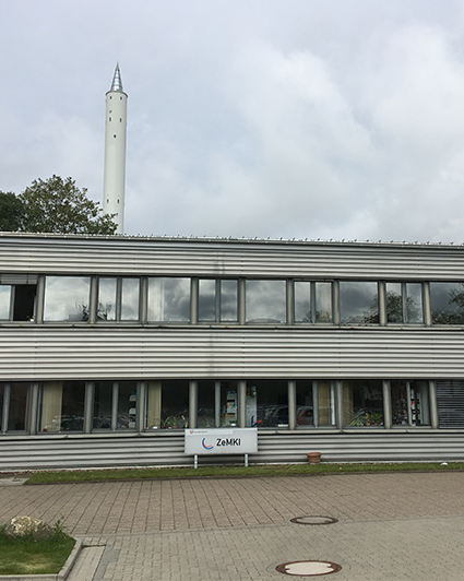 Das Haupthaus des ZeMKI in der Linzer Straße.